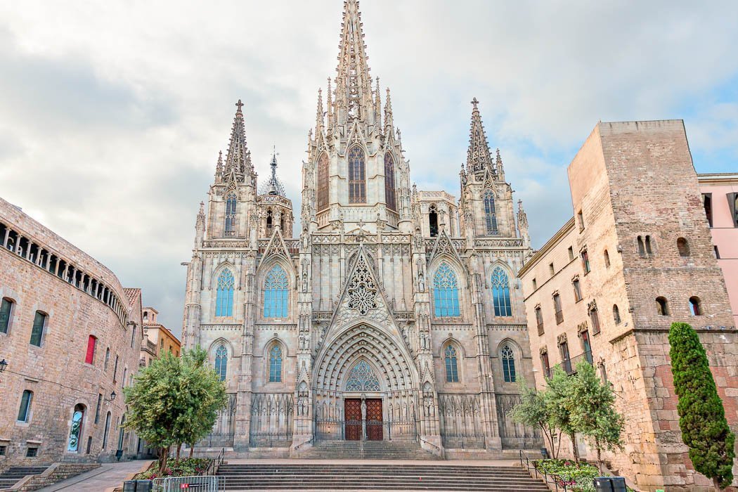 Fassade der Kathedrale von Barcelona