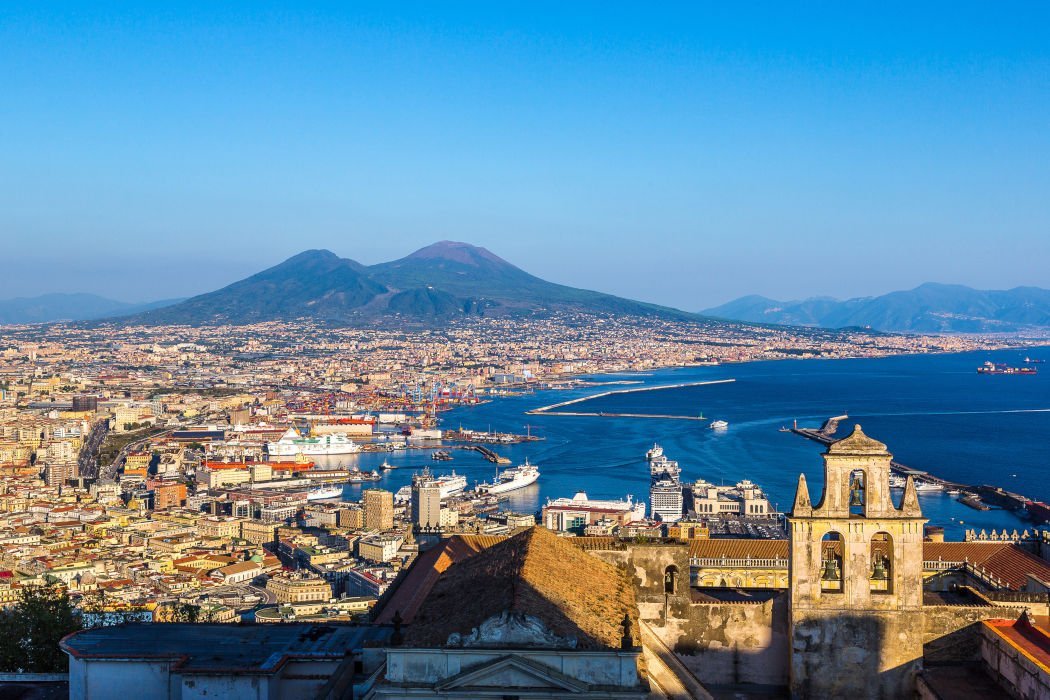 Blick auf Neapel, Meer und Vesuv