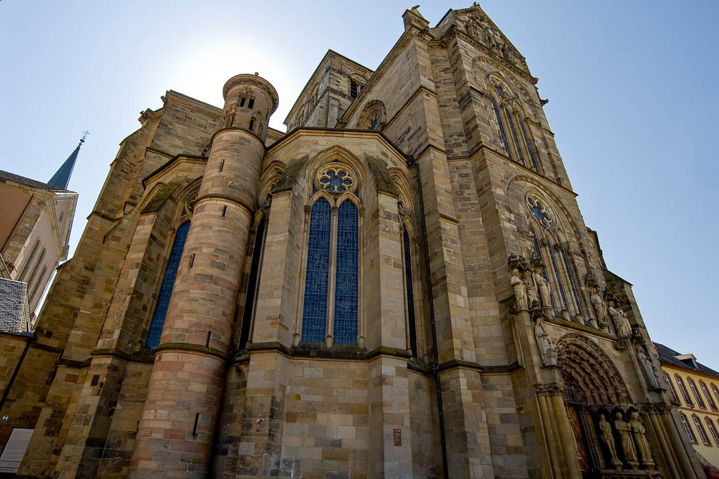 Der Eingang zur Liebfrauenkirche in Trier