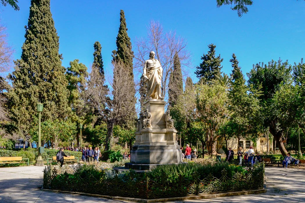 Statue im Nationalgarten