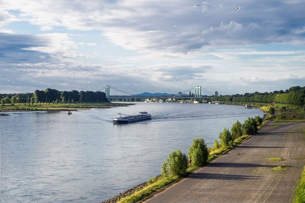 Köln Schifffahrt auf dem Rhein