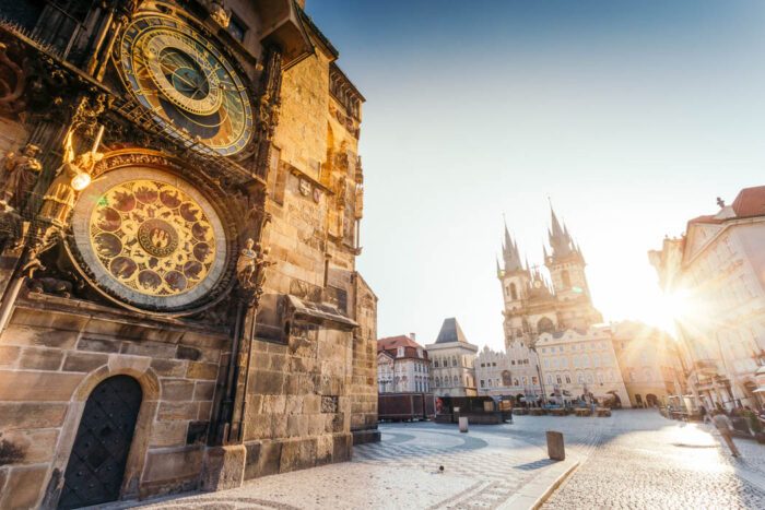 Altstädter Ring und Astronomische Uhr in Prag