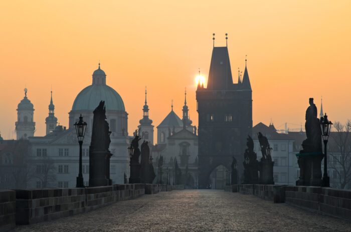 Karlsbrücke Prag bei Sonnenuntergang