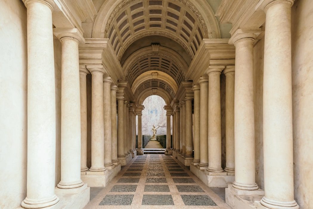 Säulengang der Galleria Spada in Rom