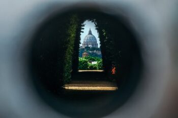 Petersdom im Schlüsselloch des Malteserordens in Rom