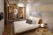 Hotelzimmer mit großem Bett in Florenz