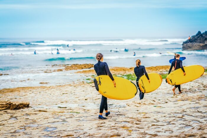 Surfen in Ericeira in Portugal
