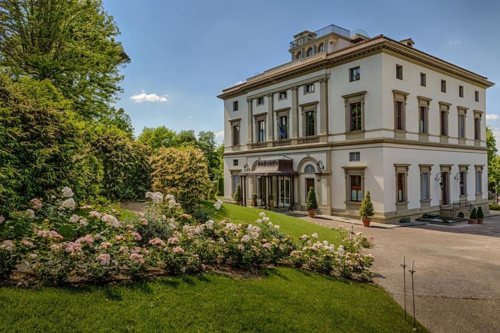 Luxusvilla mit großem Garten in Florenz