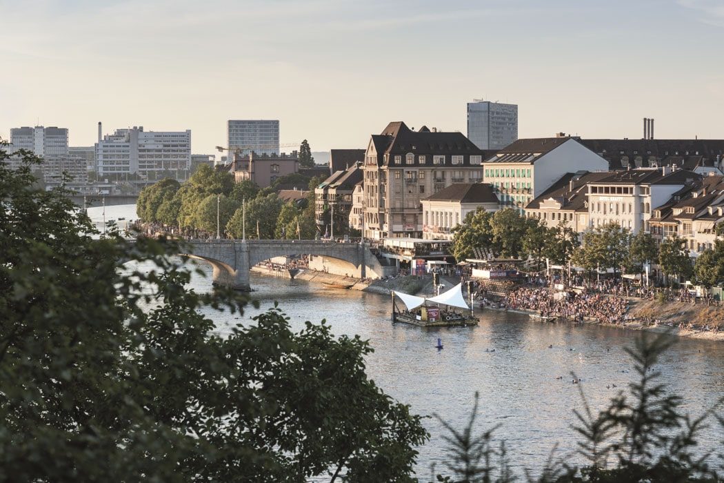Event am Rheinufer in Basel