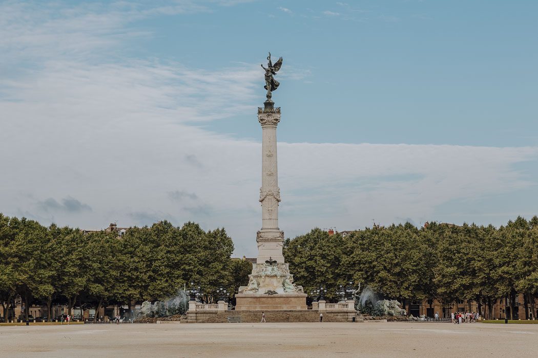 Das Monument aux Girondins auf dem Hauptplatz Place des Quinconces
