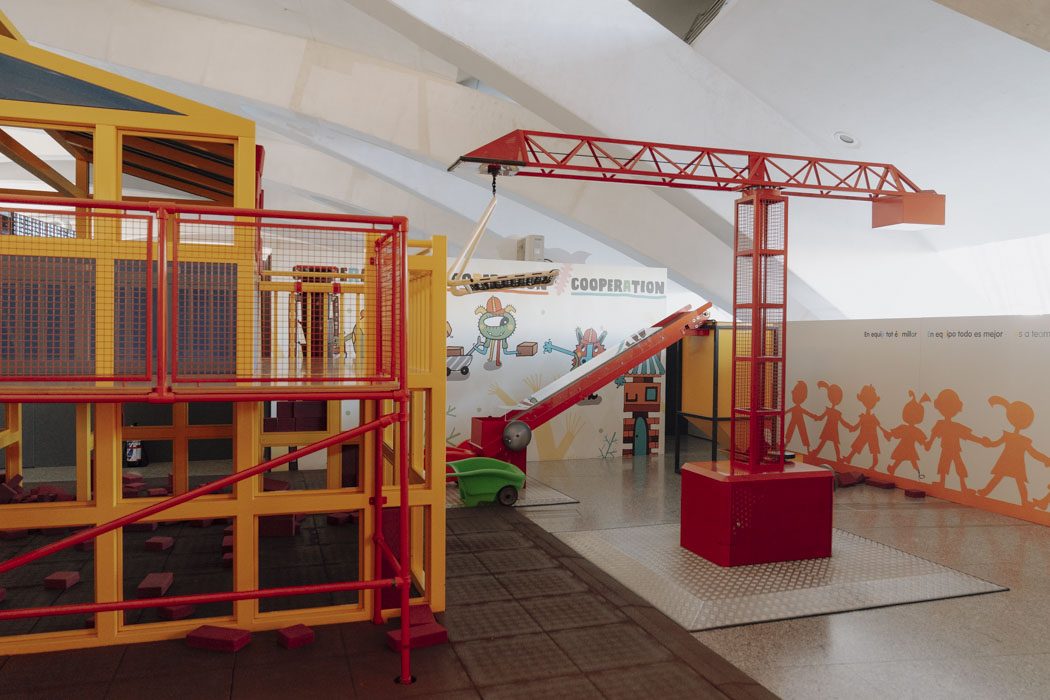 Valencia Wissenschaftsmuseum Kinderspielplatz