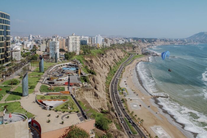 Küste von Miraflores in Lima