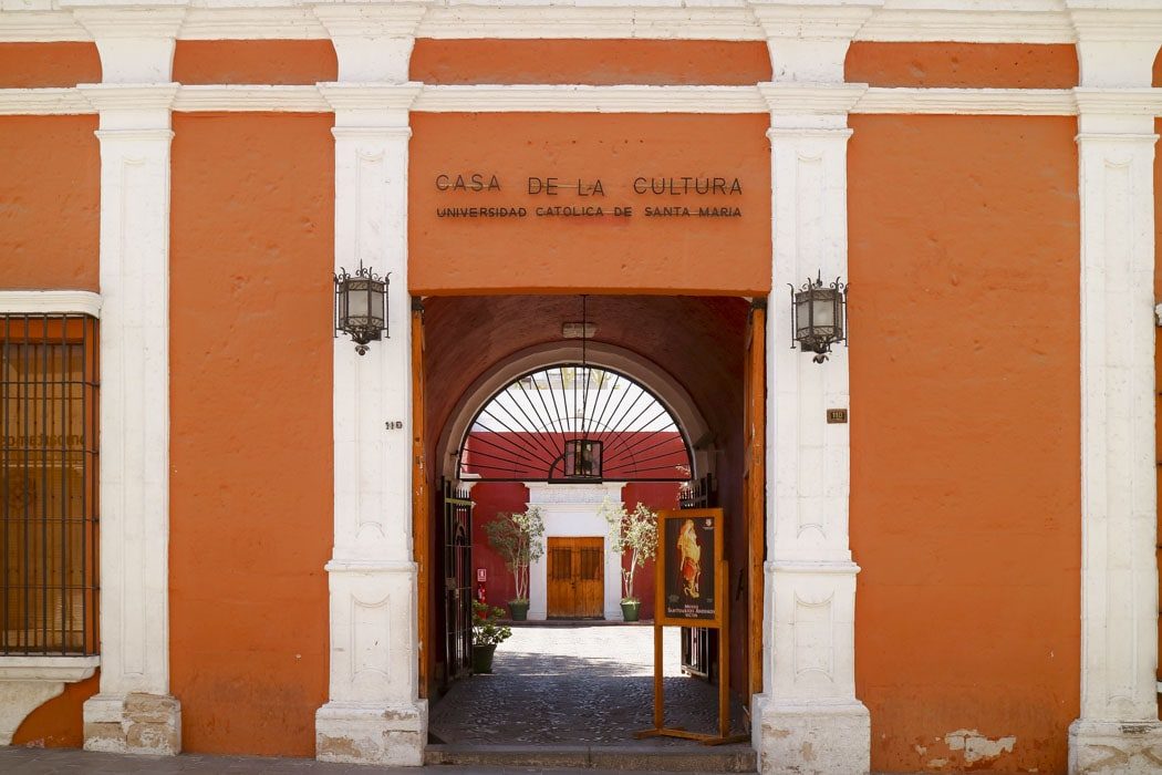 Eingang des Museo Santuario Andinos mit der Juanita Mumie