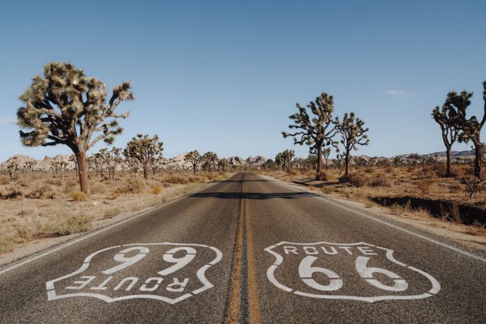 Straßenmarkierung der Route 66
