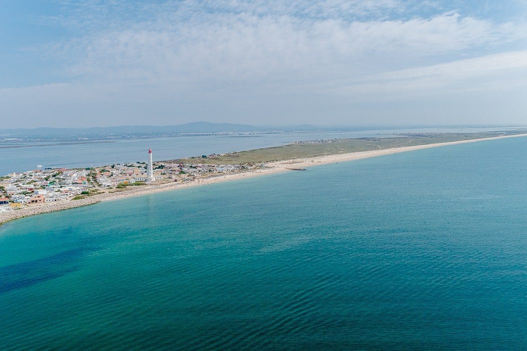 Luftaufnahme der Ilha Culatra an der Algarve