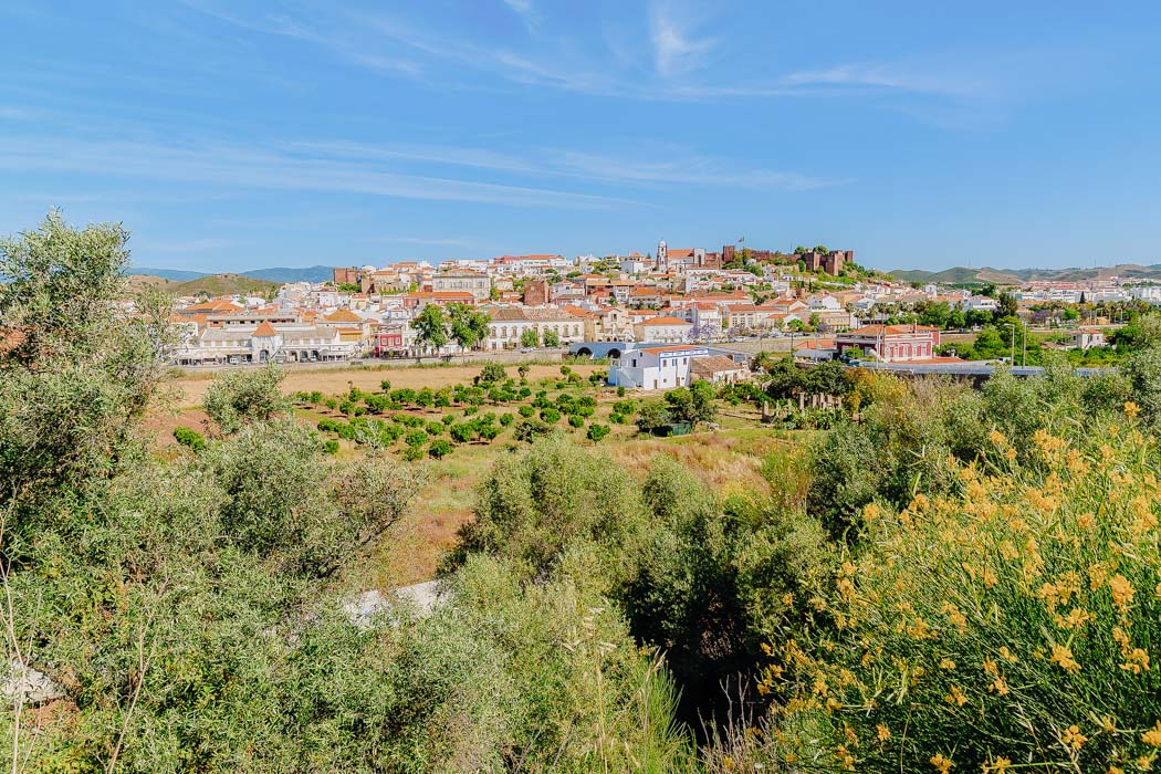 Ausblick auf die Stadt Silves an der Algarve