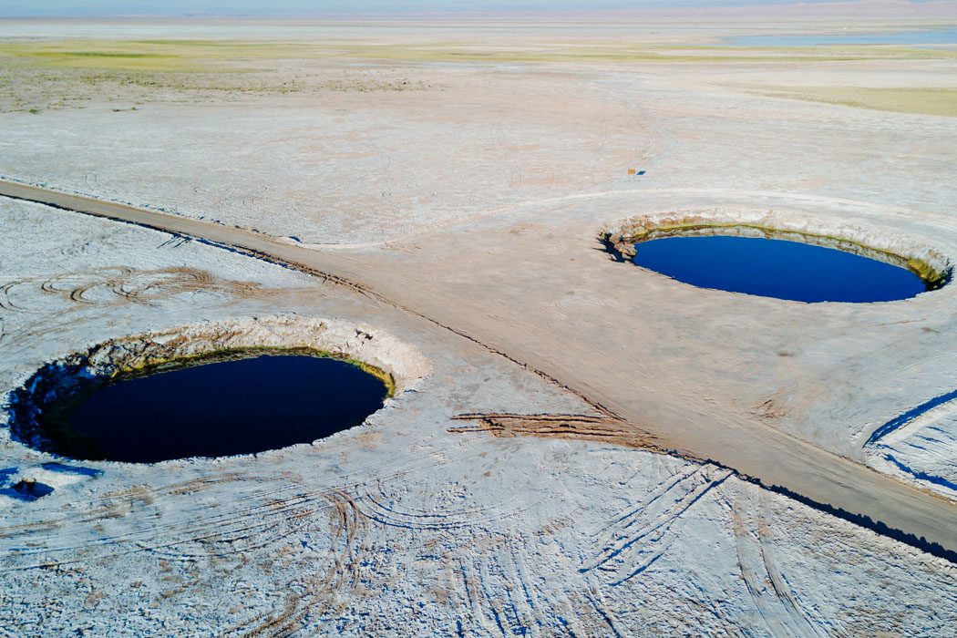 Die Ojos del Salar in der Atacama Wüste