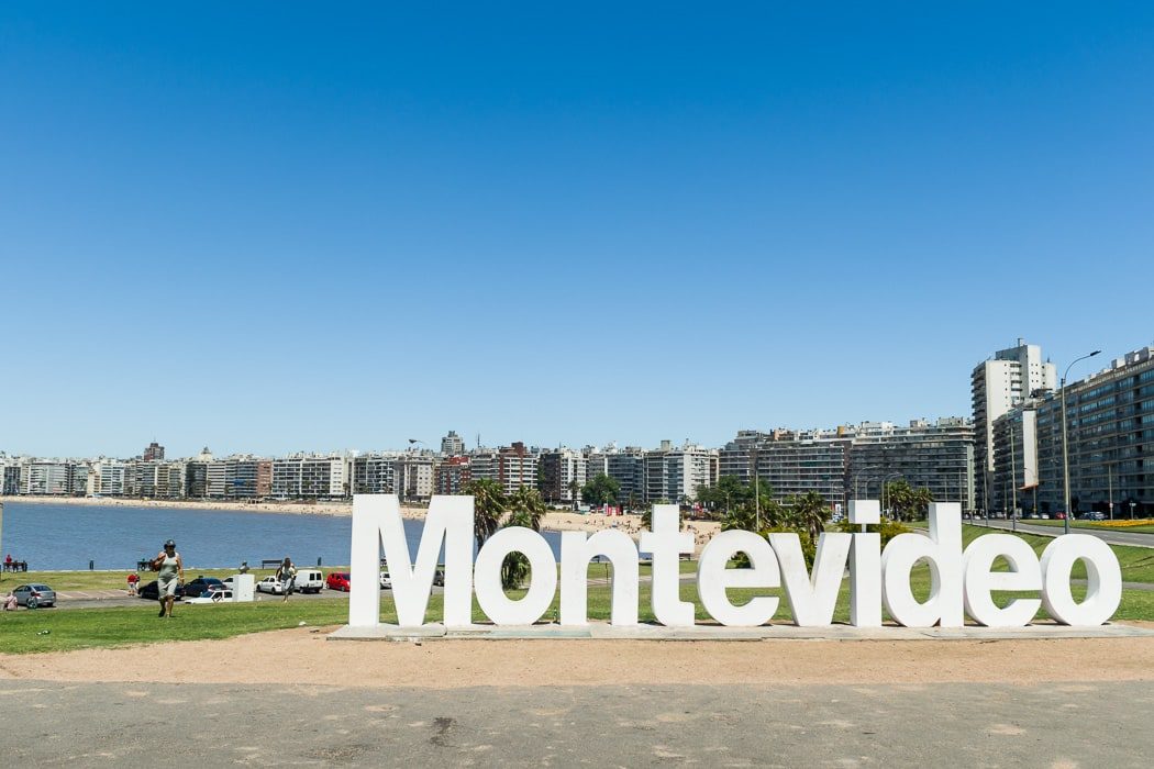 Der Schriftzug Montevideo