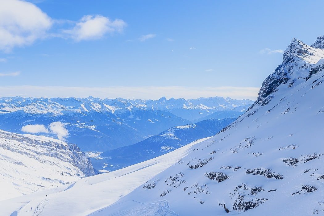 Berge im Skigebiet Laax in der Schweiz