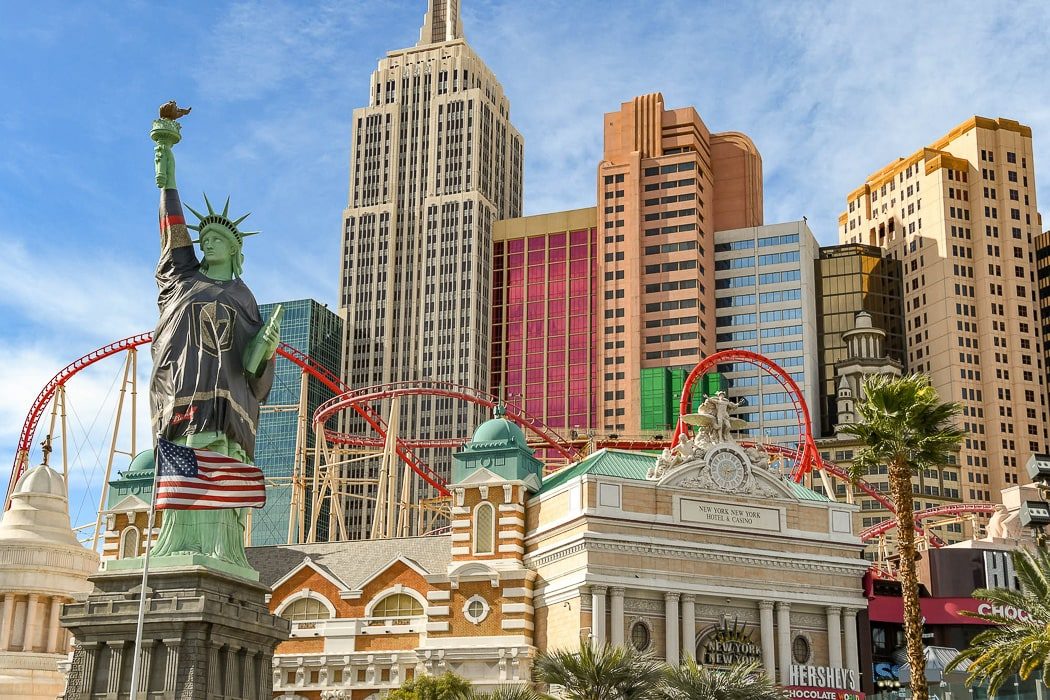 Hotel New York New York mit dem Big Apple Coaster in Las Vegas