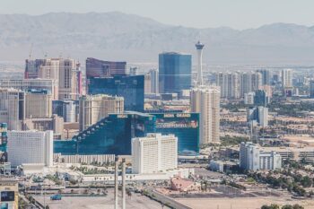 Luftaufnahme von Las Vegas mit dem Strip und Downtown