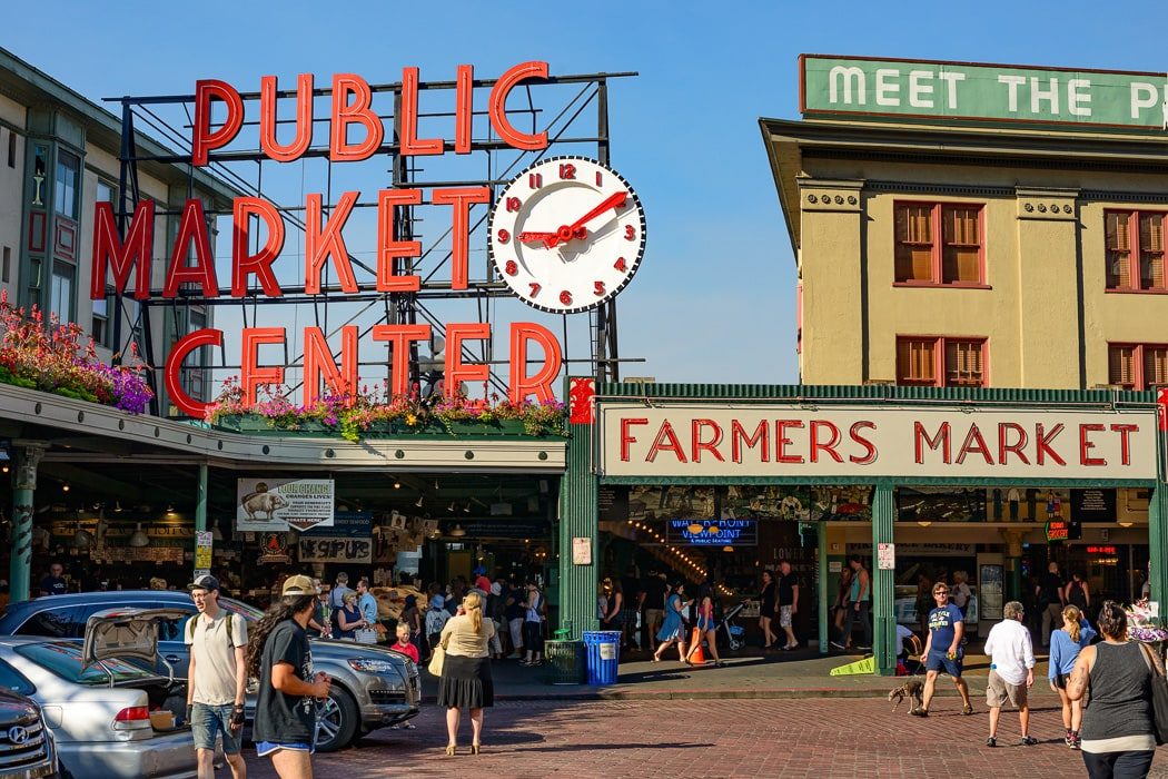Eingang zum Pike Place Market in Seattle