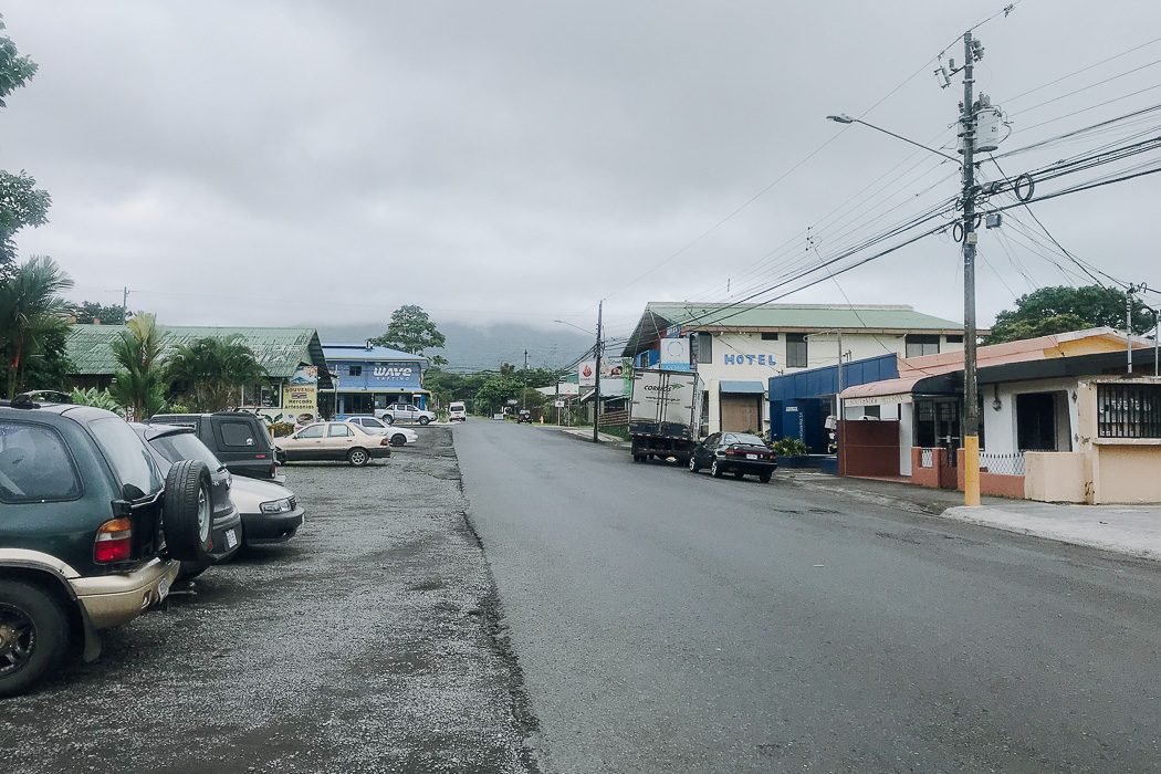 Straße in La Fortuna in Costa Rica
