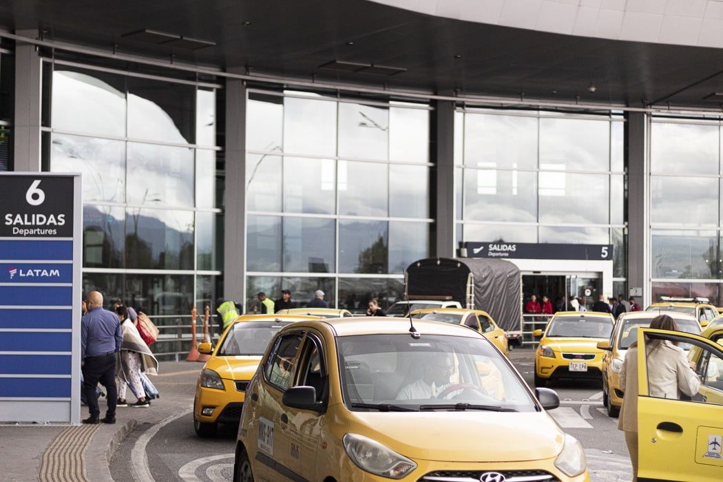Taxis am Flughafen Bogotá