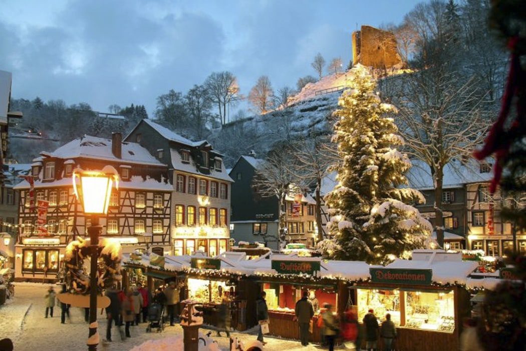 Der Monschauer Weihnachtsmarkt ist der wohl romantischste Weihnachtsmarkt in Deutschland