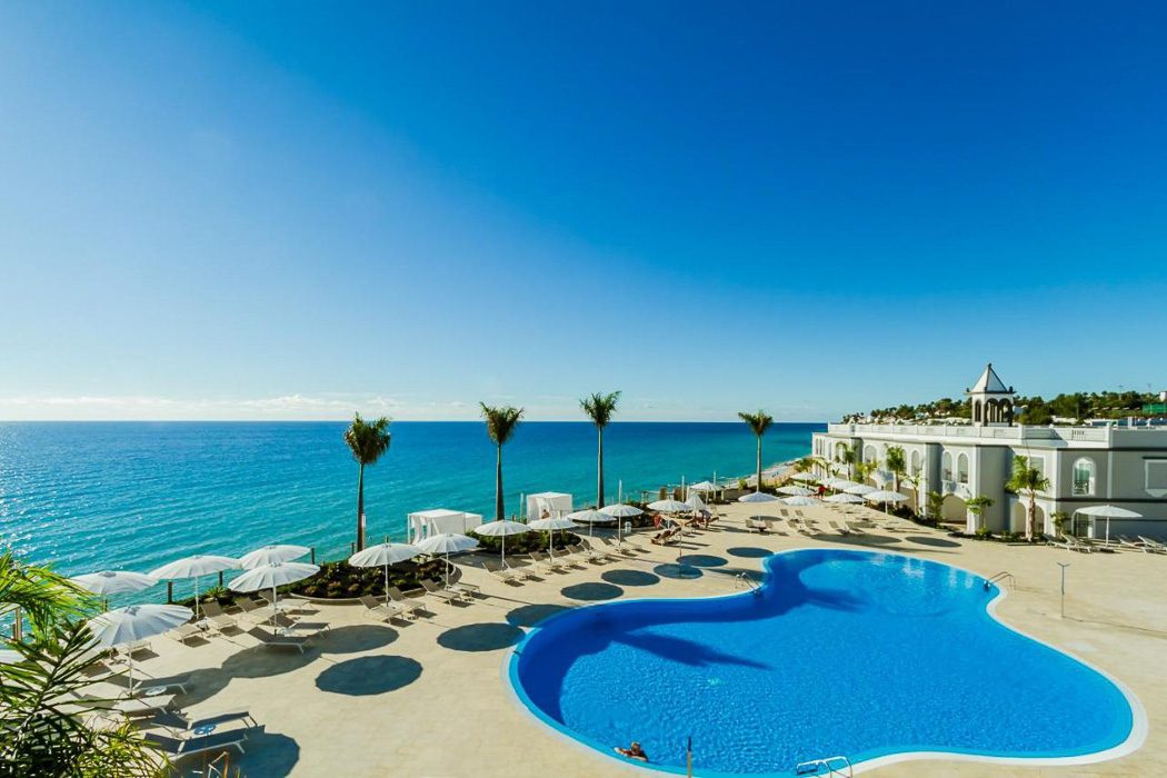 Pool am Meer im Royal Palm Resort auf Fuerteventura