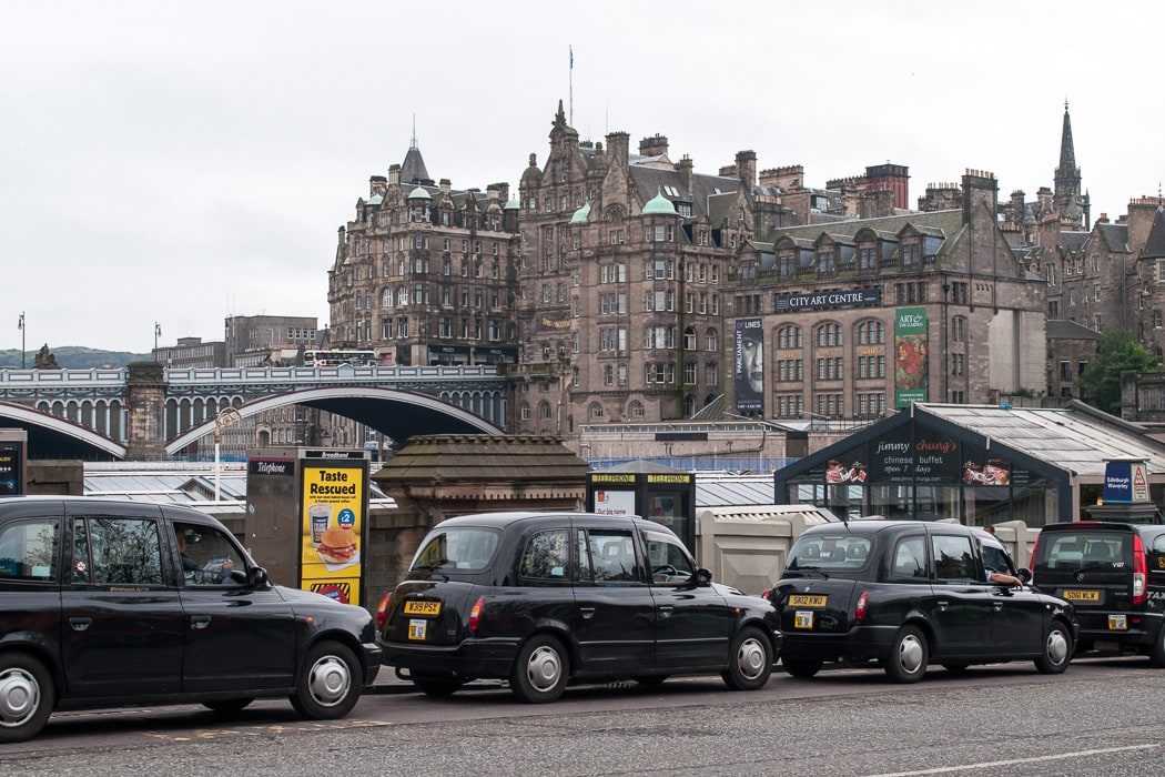 Edinburgh Flughafen Transfer mit dem Taxi