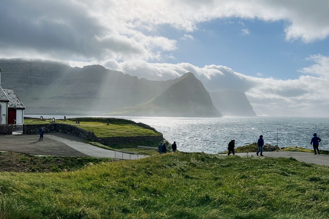 Ausblick in Viðareiði auf den Färöer Inseln