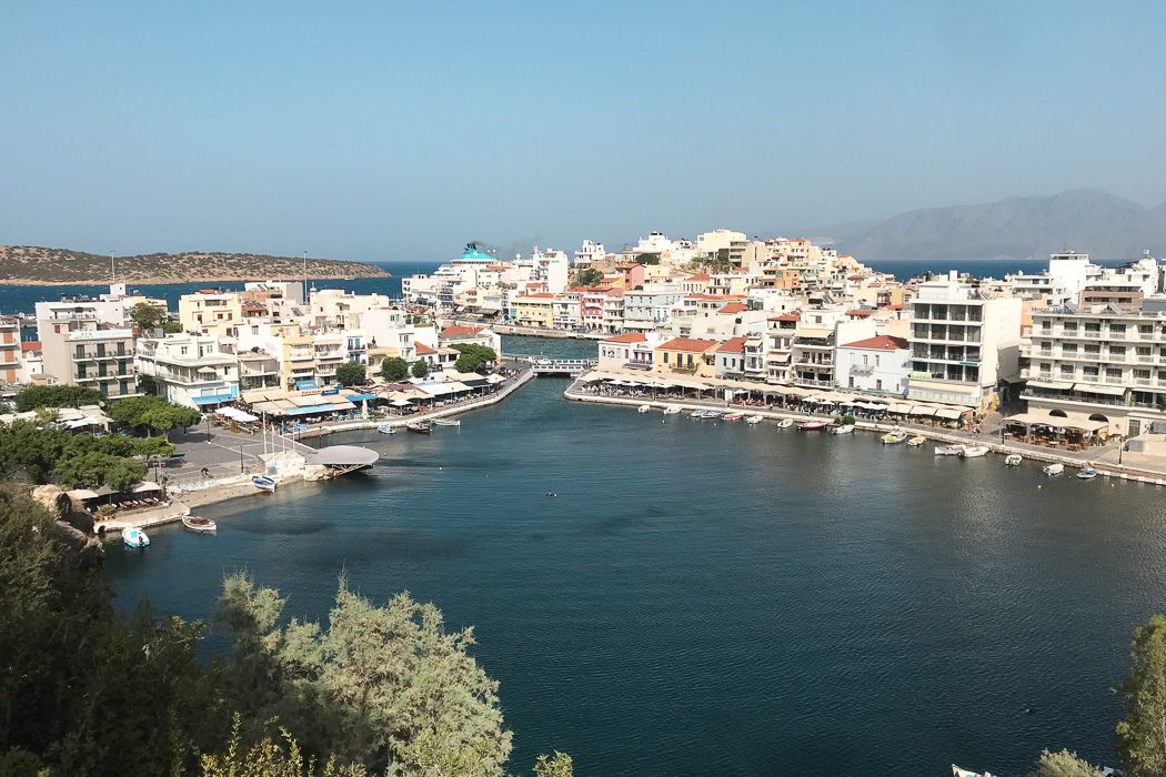 Die Bucht von Agios Nikolaus auf Kreta