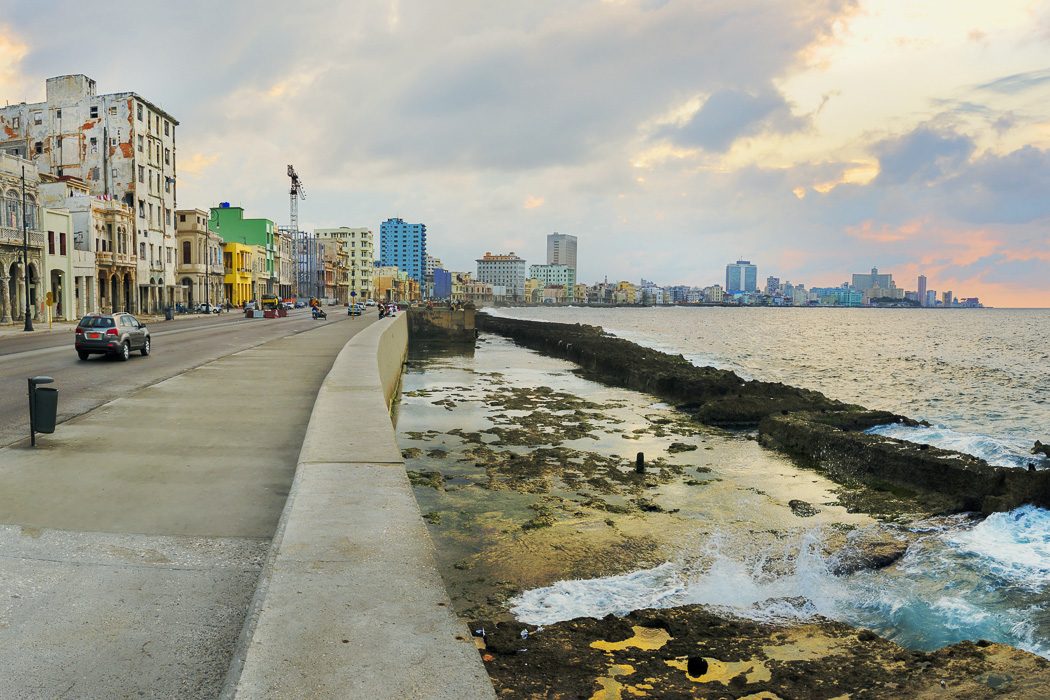 Malecón in Havanna am Abend