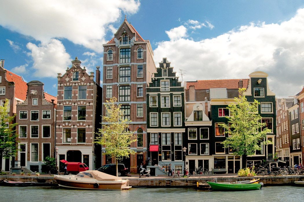 Bei einer Stadtführung lernst du richtig viel über Amsterdam