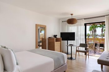 Ein Zimmer im Stella Island Luxury Resort Adults Only auf Kreta