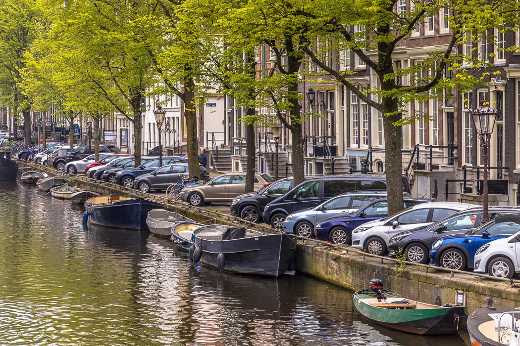 Falschparken in Amsterdam kann richtig teuer werden